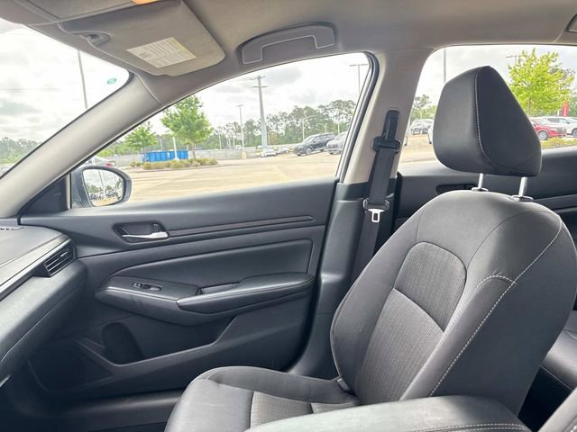 Used 2025 Nissan Altima 2.5 SV image 22