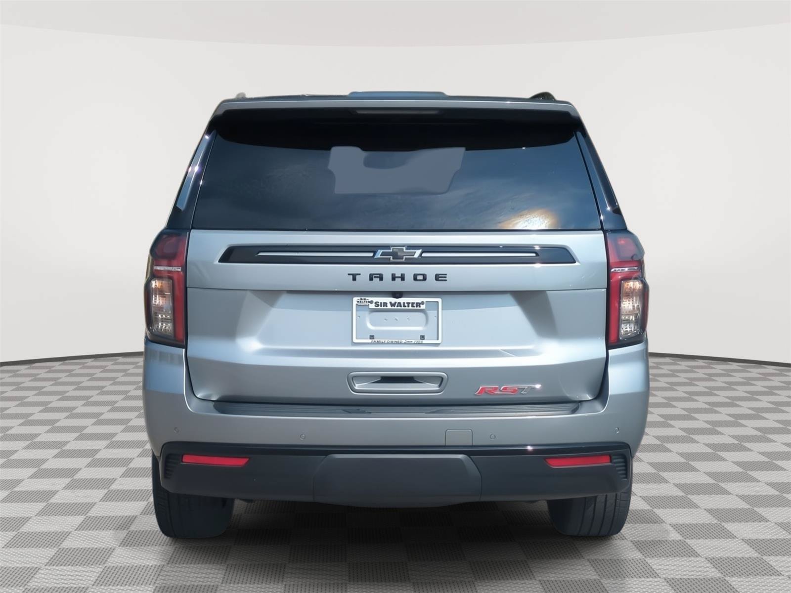 Used 2024 Chevrolet Tahoe RST w/ Luxury Package AWD/4WD image 4