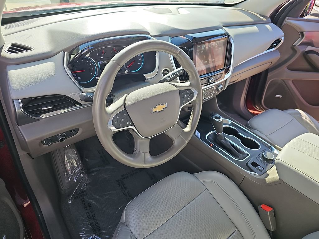 Used 2018 Chevrolet Traverse Premier w/ Driver Confidence II Package image 23