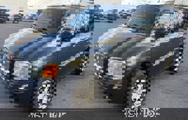 Used 2004 GMC Envoy SLT