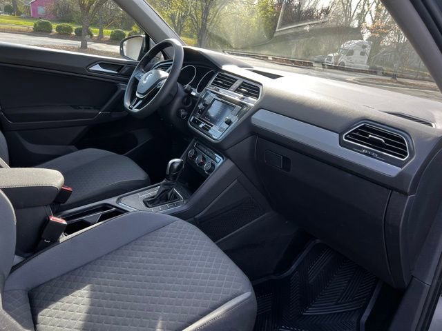 Used 2020 Volkswagen Tiguan S FWD image 21
