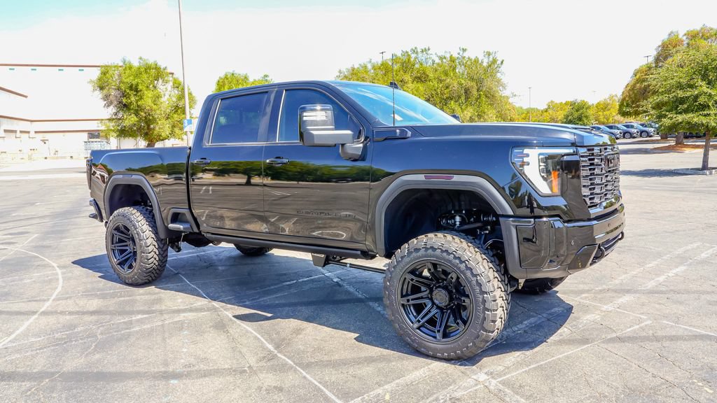 New 2026 GMC Sierra 2500 Denali w/ Denali Reserve Package AWD/4WD image 6