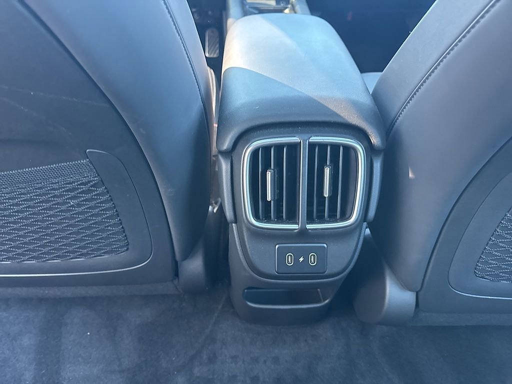 Used 2025 Hyundai Ioniq 6 Limited image 19