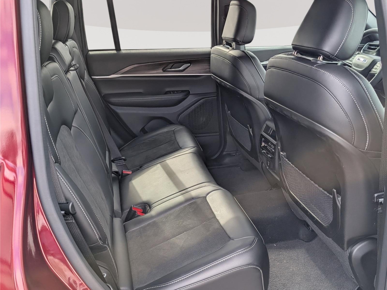 New 2026 Jeep Grand Cherokee Altitude AWD/4WD image 7