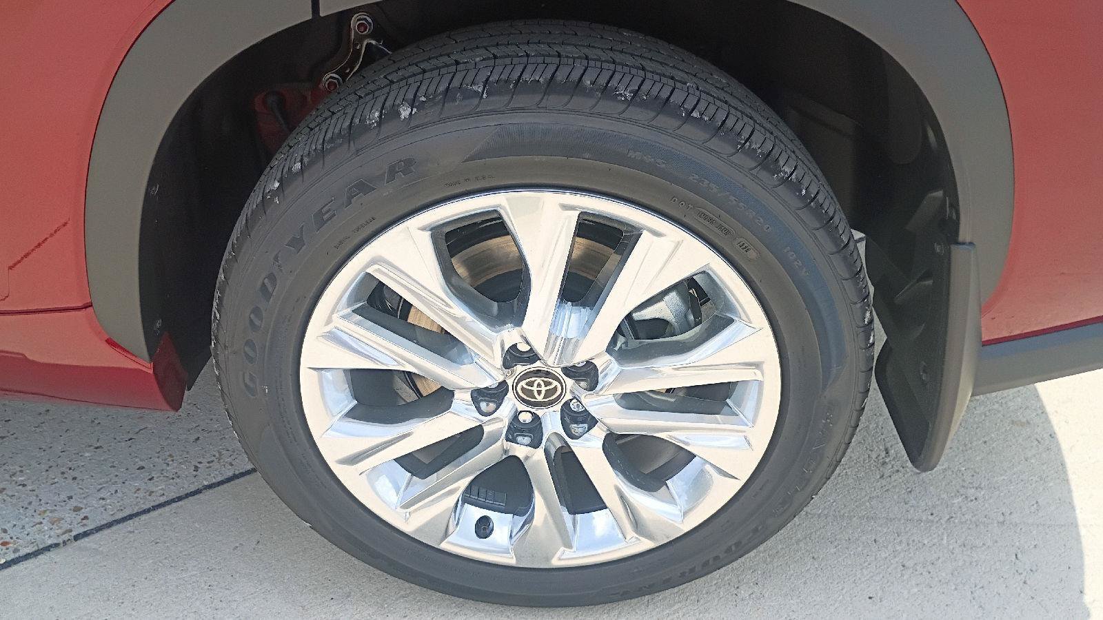 New 2026 Toyota Highlander Limited AWD/4WD image 26