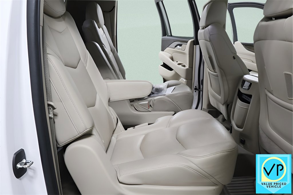 Used 2020 Cadillac Escalade ESV Premium Luxury image 20