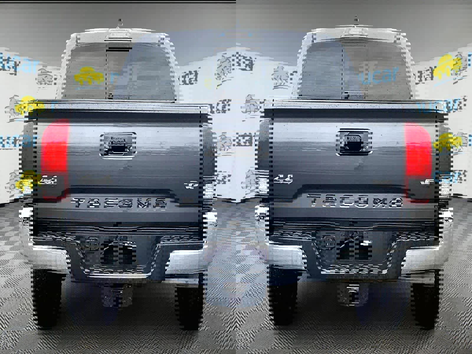 Used 2023 Toyota Tacoma SR5 AWD/4WD image 5