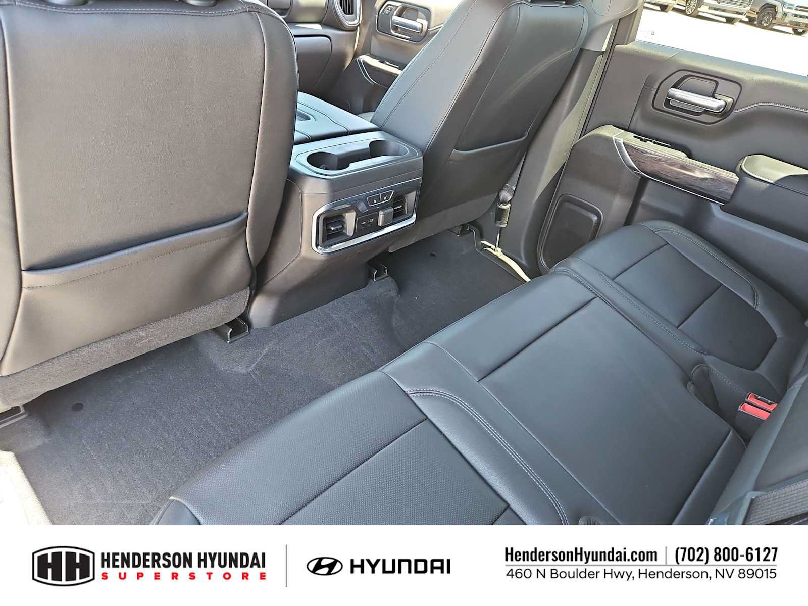 Used 2021 Chevrolet Silverado 1500 LTZ w/ LTZ Premium Package AWD/4WD image 17