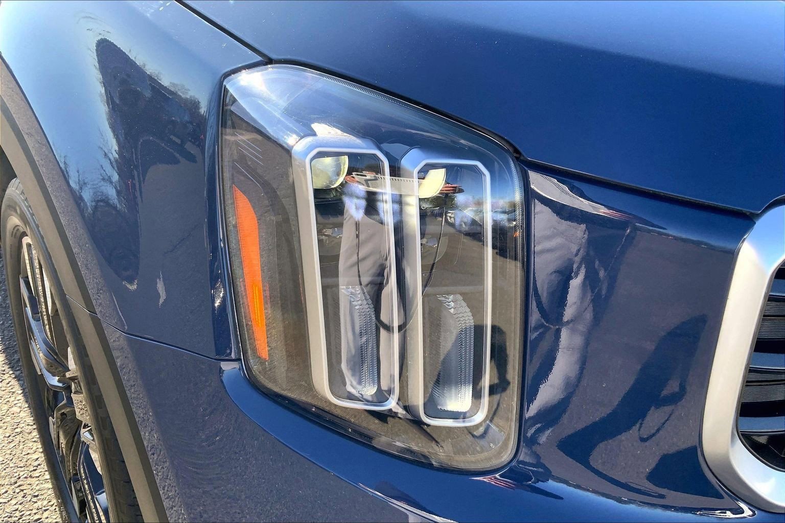 Used 2023 Kia Telluride SX image 25