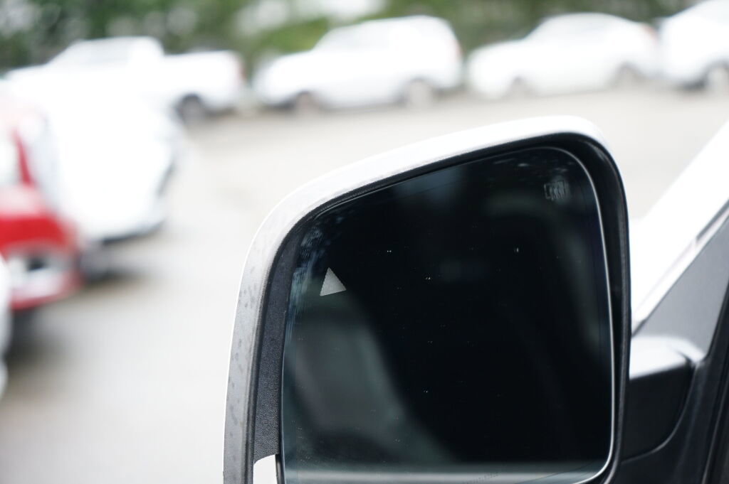 Used 2015 Jeep Grand Cherokee SRT w/ Trailer Tow Group IV image 10