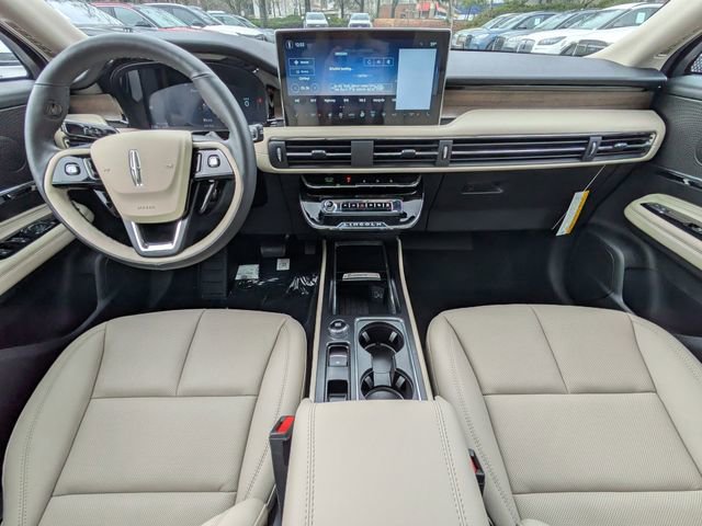 New 2026 Lincoln Corsair Reserve image 13