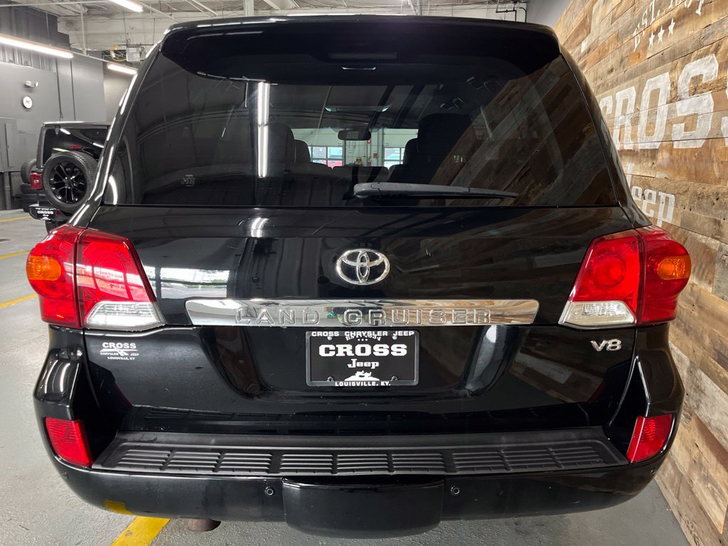 Used 2014 Toyota Land Cruiser AWD/4WD image 18