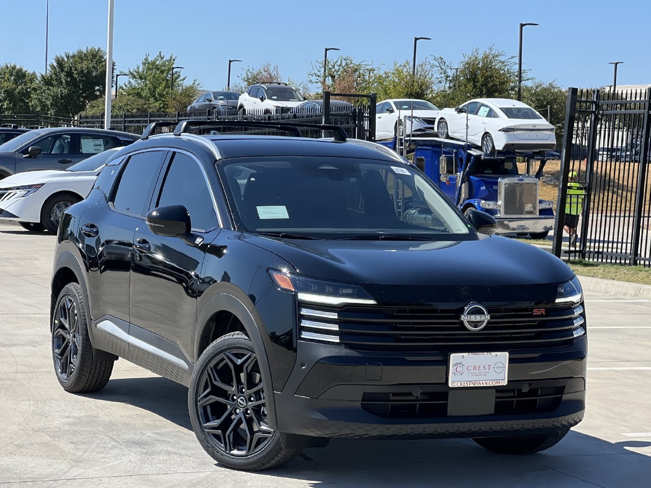 New 2027 Nissan Kicks SR AWD/4WD image 2