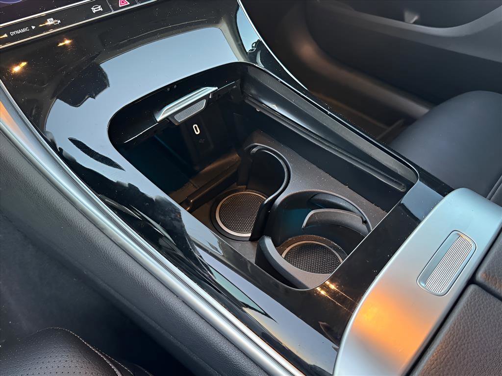 Used 2024 Mercedes-Benz GLC 300 4MATIC image 23