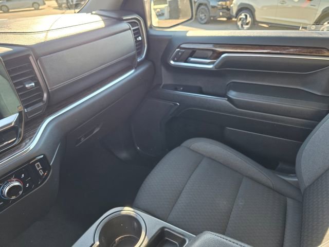 Used 2024 GMC Sierra 1500 SLE image 33