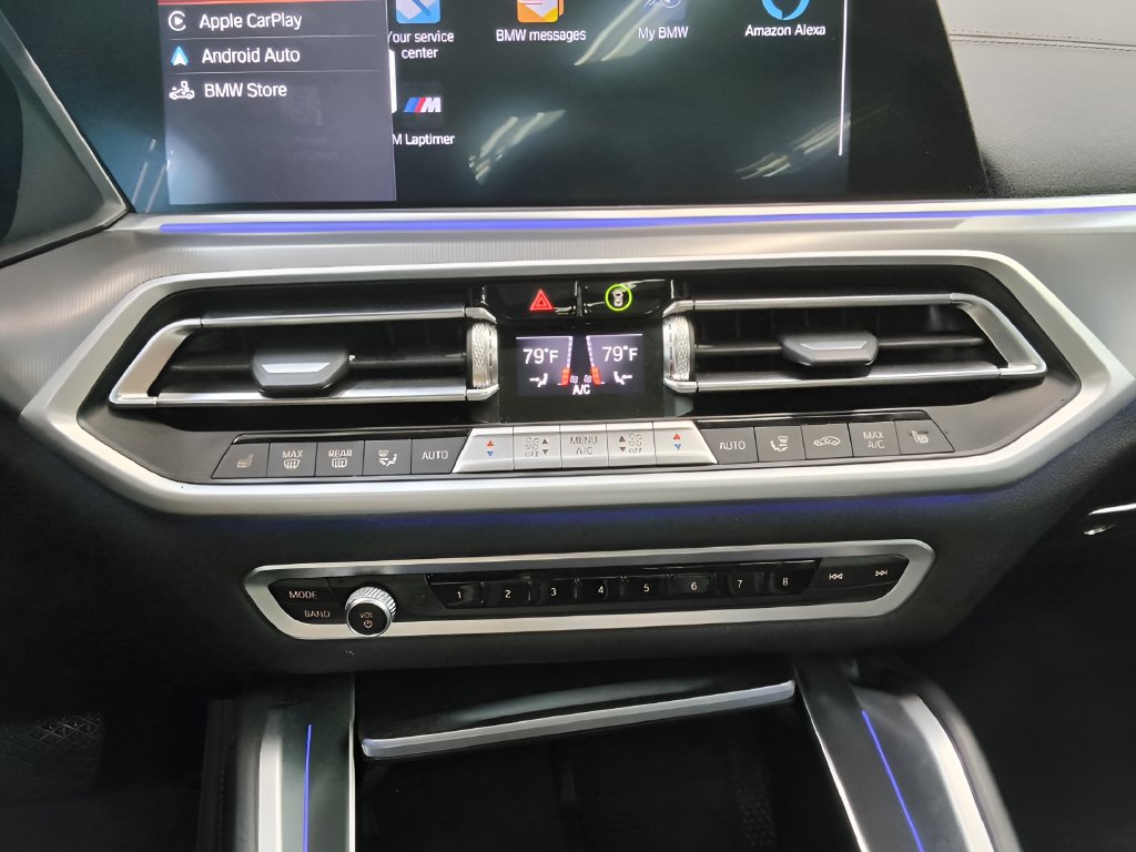 Used 2021 BMW X6 xDrive40i w/ Executive Package 2 AWD/4WD image 27