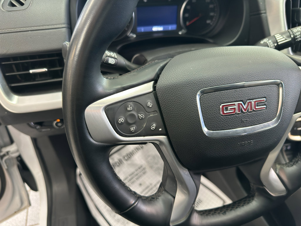 Used 2024 GMC Terrain SLT image 14