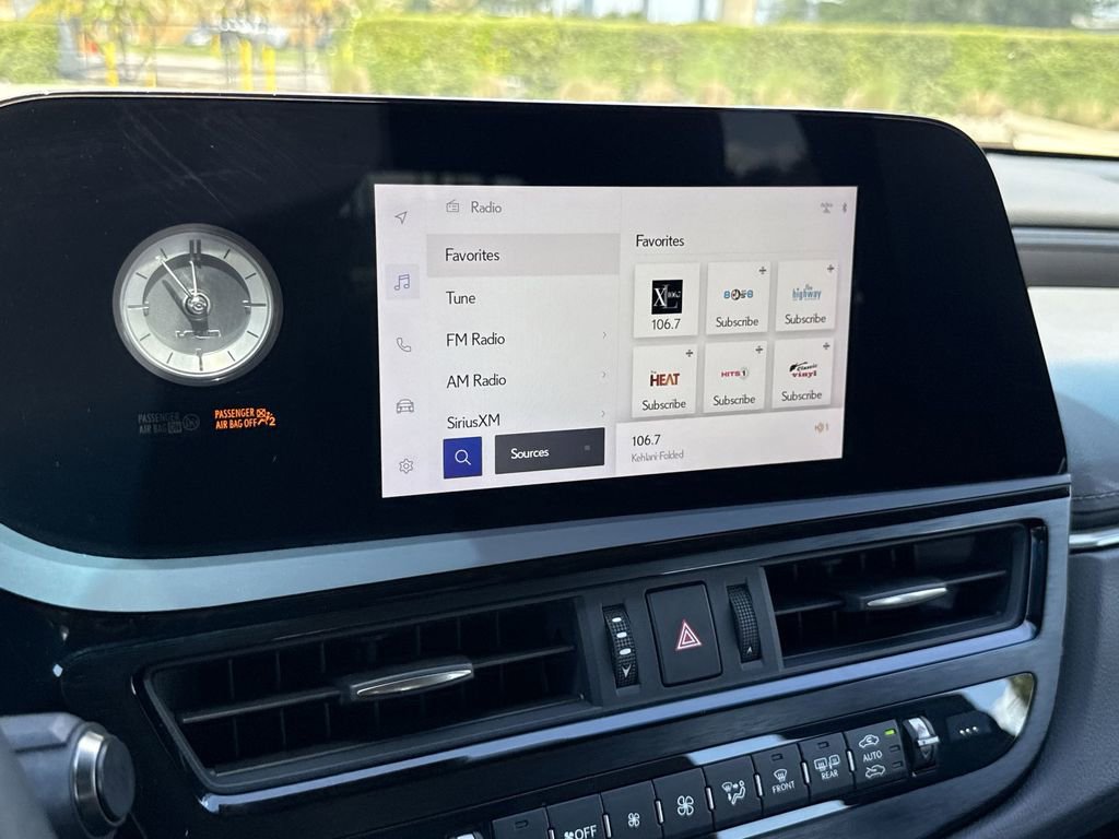 Used 2023 Lexus ES 350 w/ Accessory Package (Z2) FWD image 23