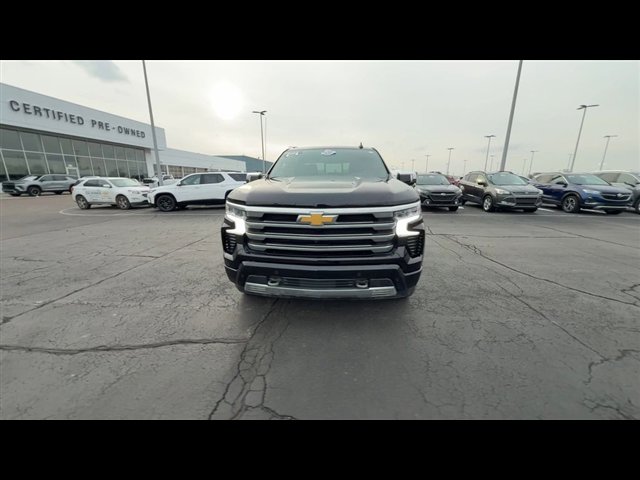Certified 2023 Chevrolet Silverado 1500 High Country w/ High Country Premium Package image 3
