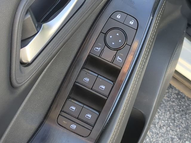 Used 2024 Nissan Rogue SV image 22