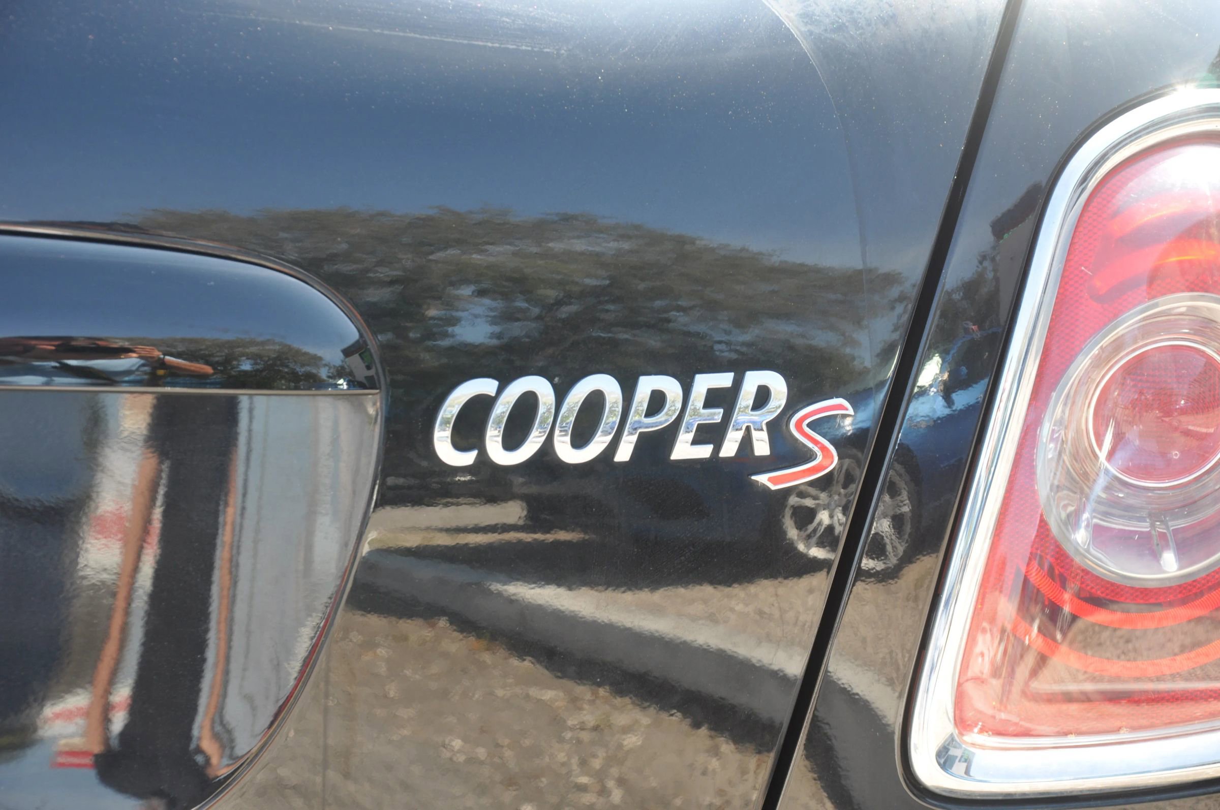 Used 2015 MINI Cooper Roadster S FWD image 19