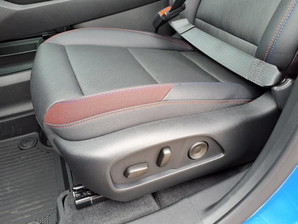 New 2026 Chevrolet Equinox RS w/ Safety and Technology Package FWD image 20