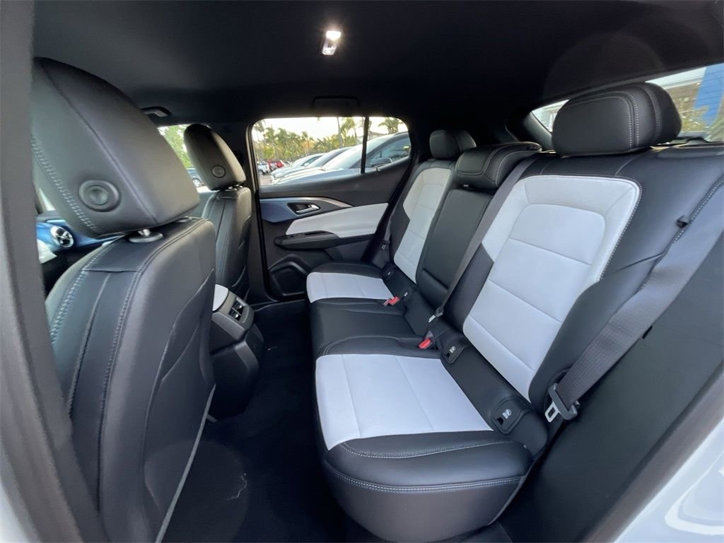 New 2026 Chevrolet Equinox EV LT w/ LPO, All-Weather Mat Package image 23