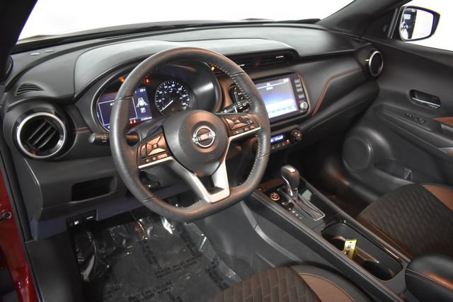 Used 2022 Nissan Kicks SR FWD image 12