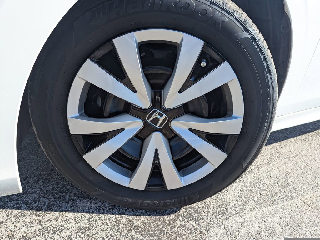 Used 2023 Honda Civic LX image 30