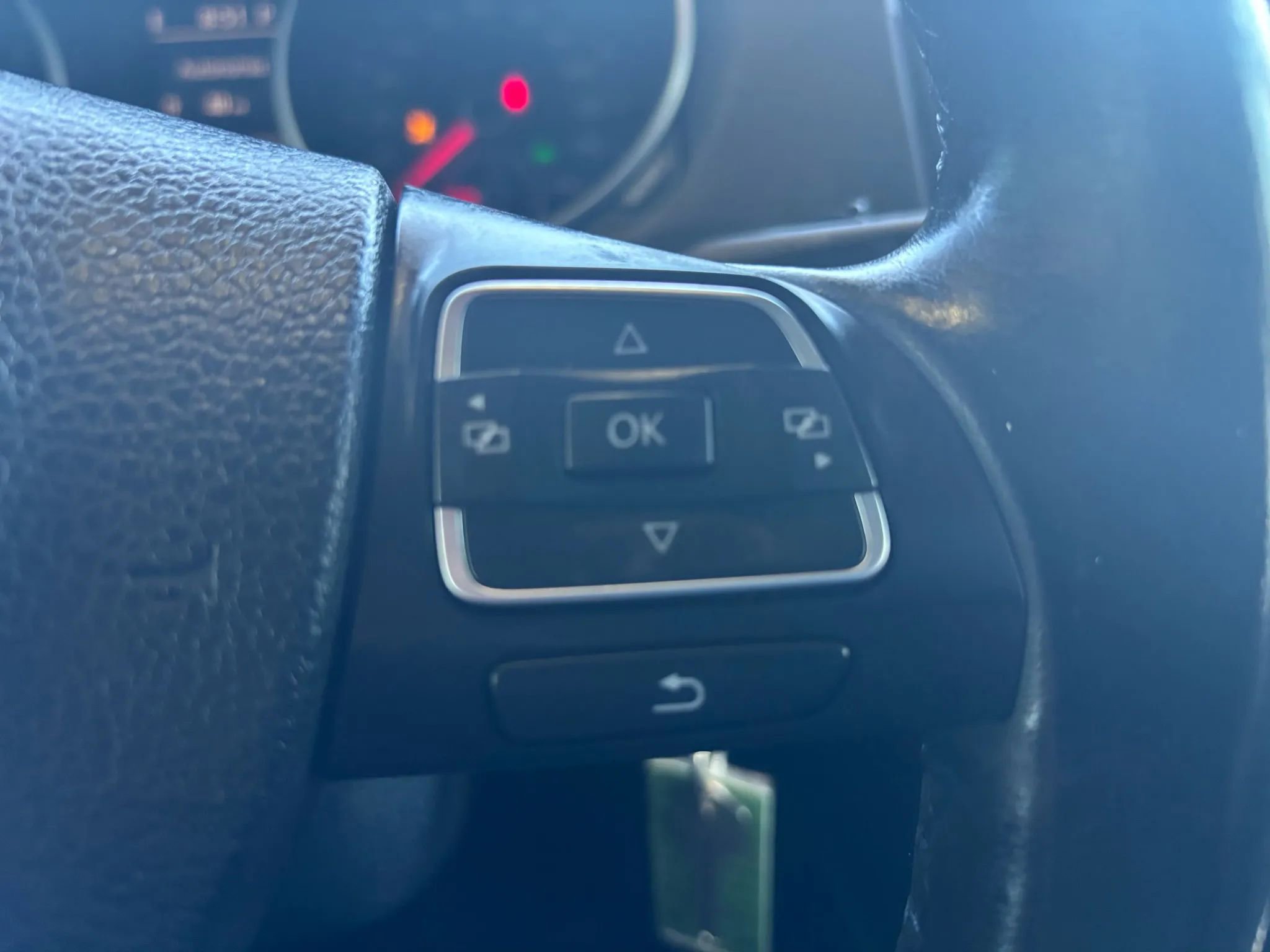 Used 2014 Volkswagen Golf 4-Door image 15