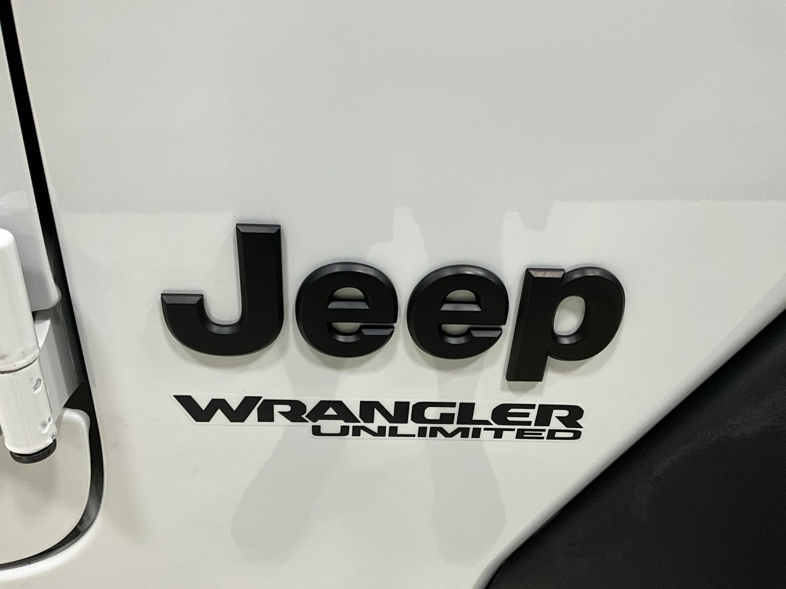 Used 2022 Jeep Wrangler Unlimited Sport AWD/4WD image 8