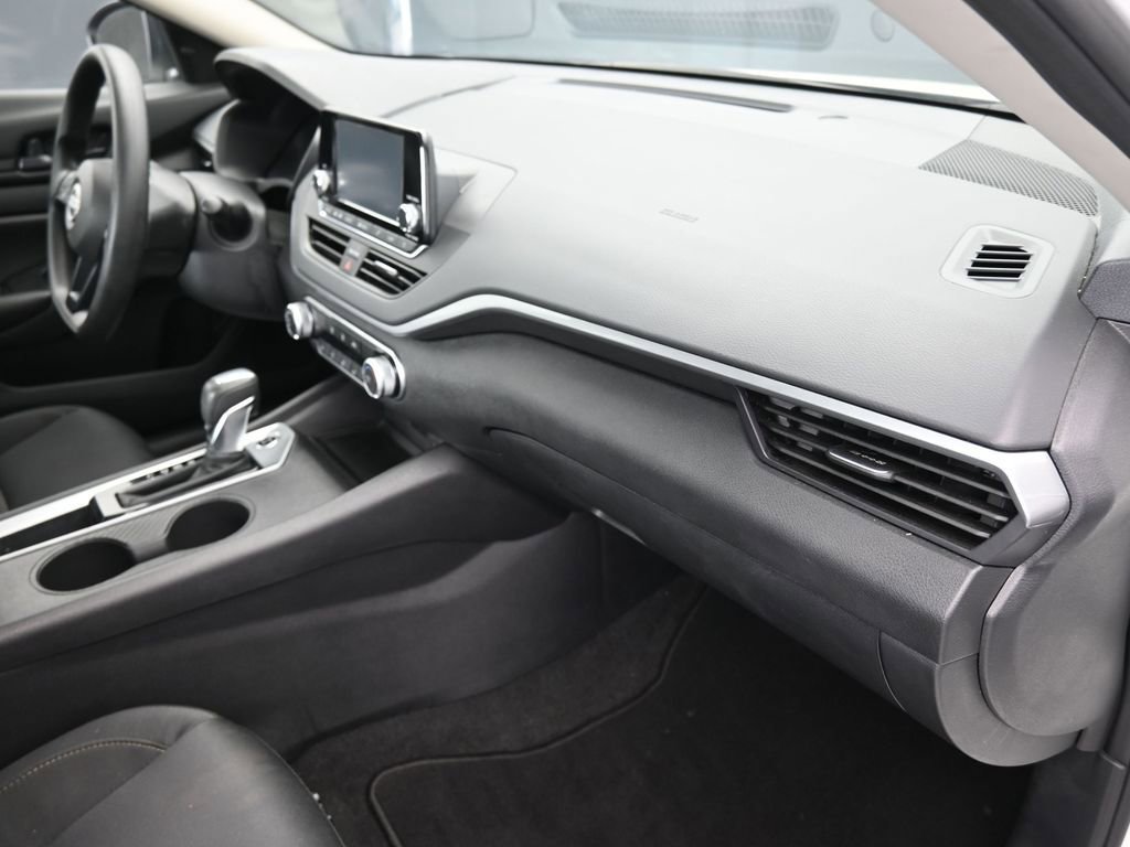 Used 2024 Nissan Altima 2.5 S image 34
