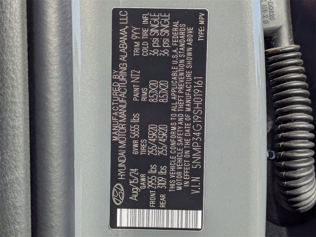 Certified 2025 Hyundai Santa Fe Limited image 23