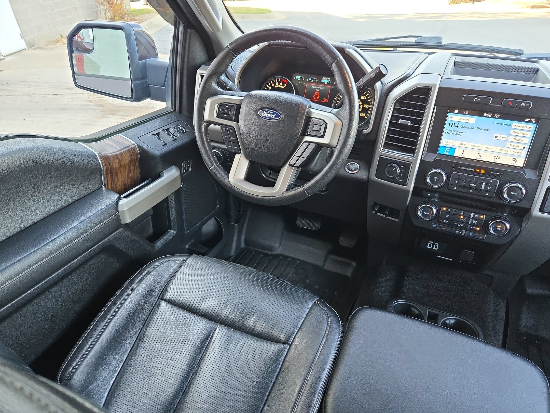 Used 2018 Ford F150 Lariat AWD/4WD image 9