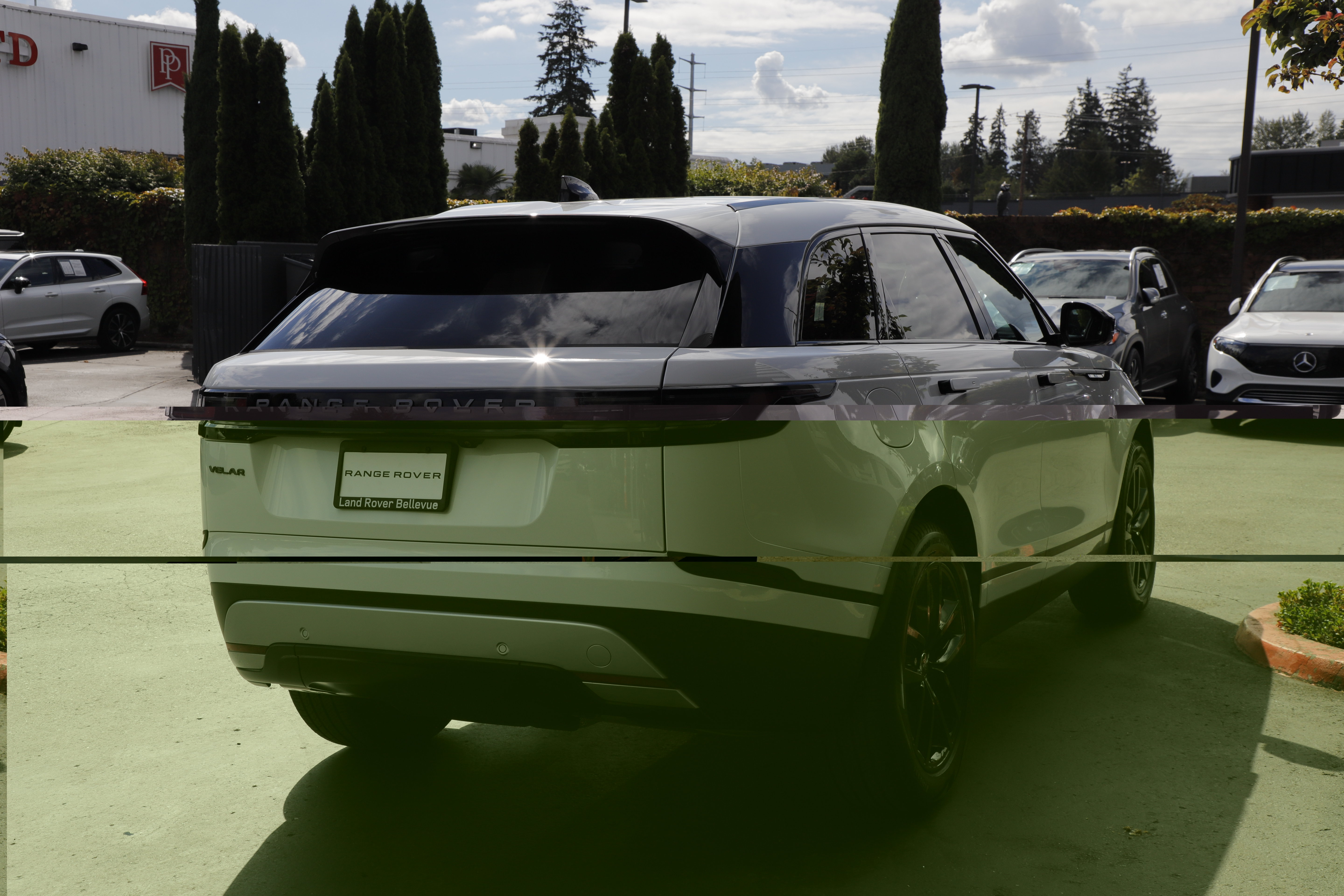 New 2026 Land Rover Range Rover Velar S AWD/4WD image 10
