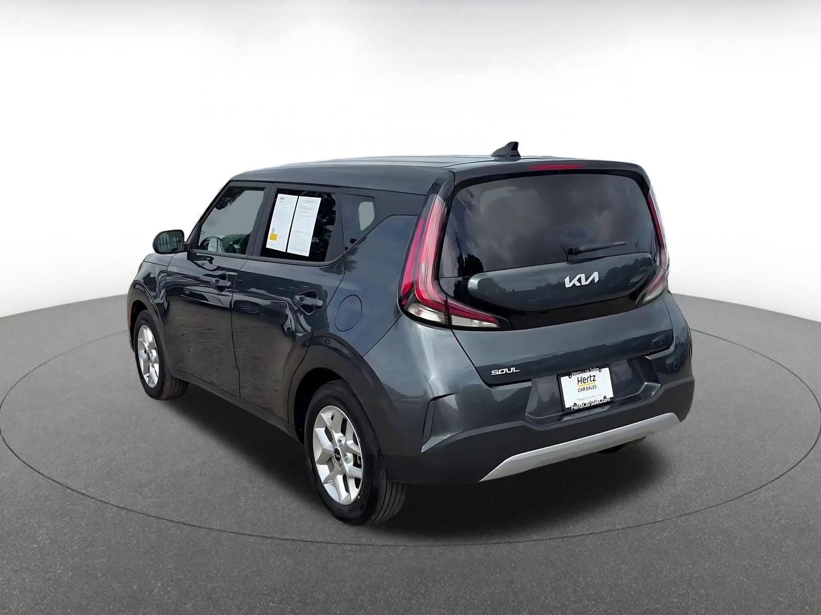 Used 2025 Kia Soul LX w/ LX Technology Package image 9