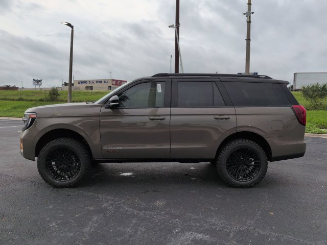 New 2027 Ford Expedition Tremor w/ Driver's Package AWD/4WD image 8