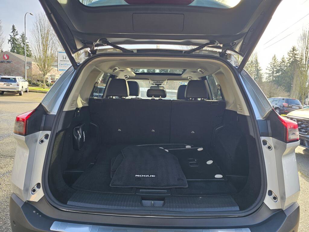 Used 2021 Nissan Rogue SL image 17