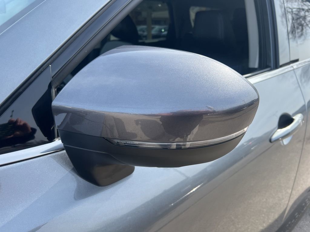 Certified 2024 Nissan Pathfinder SL image 29