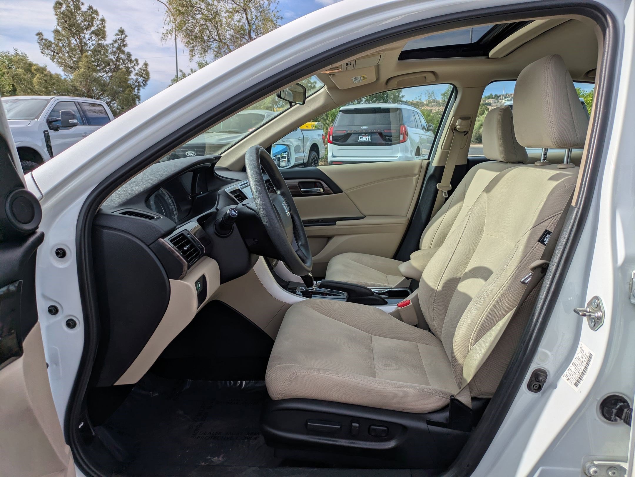 Used 2016 Honda Accord EX image 15