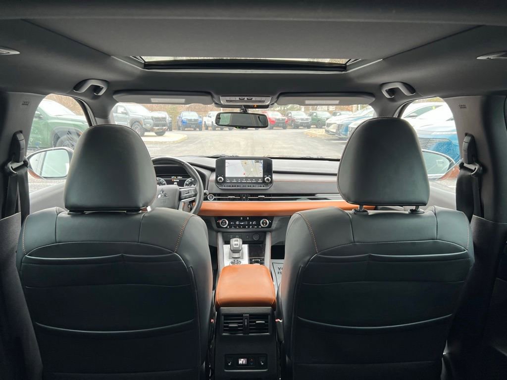 Used 2022 Mitsubishi Outlander SEL image 17