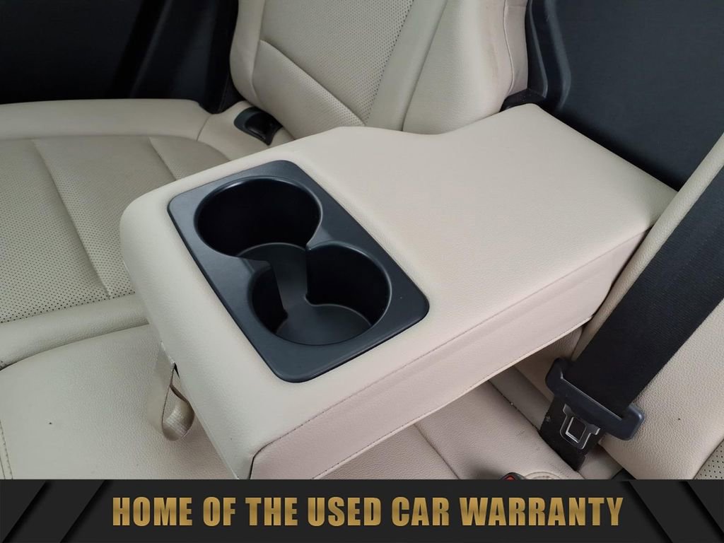 Used 2022 Ford Escape Titanium image 31