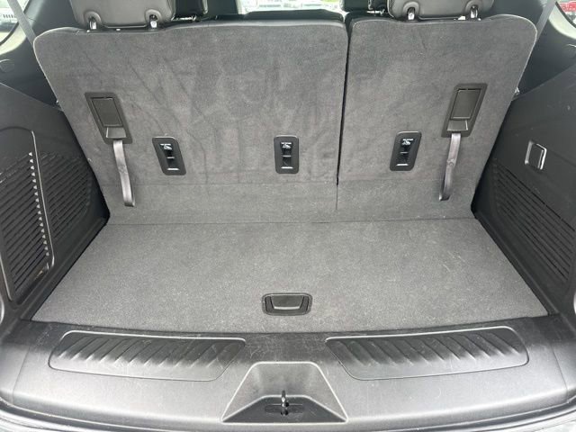 Used 2024 GMC Yukon SLT AWD/4WD image 30