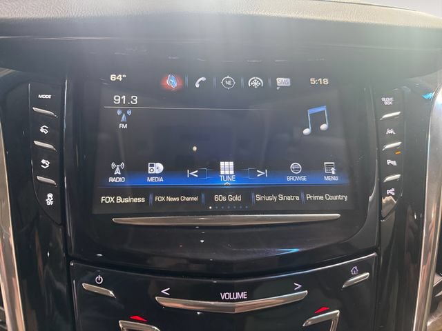 Used 2018 Cadillac Escalade Luxury AWD/4WD image 6