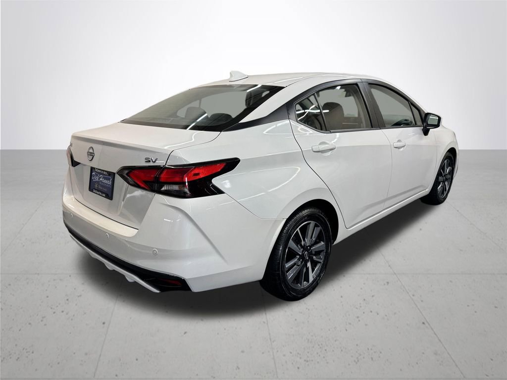 Used 2024 Nissan Versa SV image 7