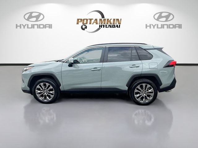 Used 2023 Toyota RAV4 XLE Premium FWD image 8