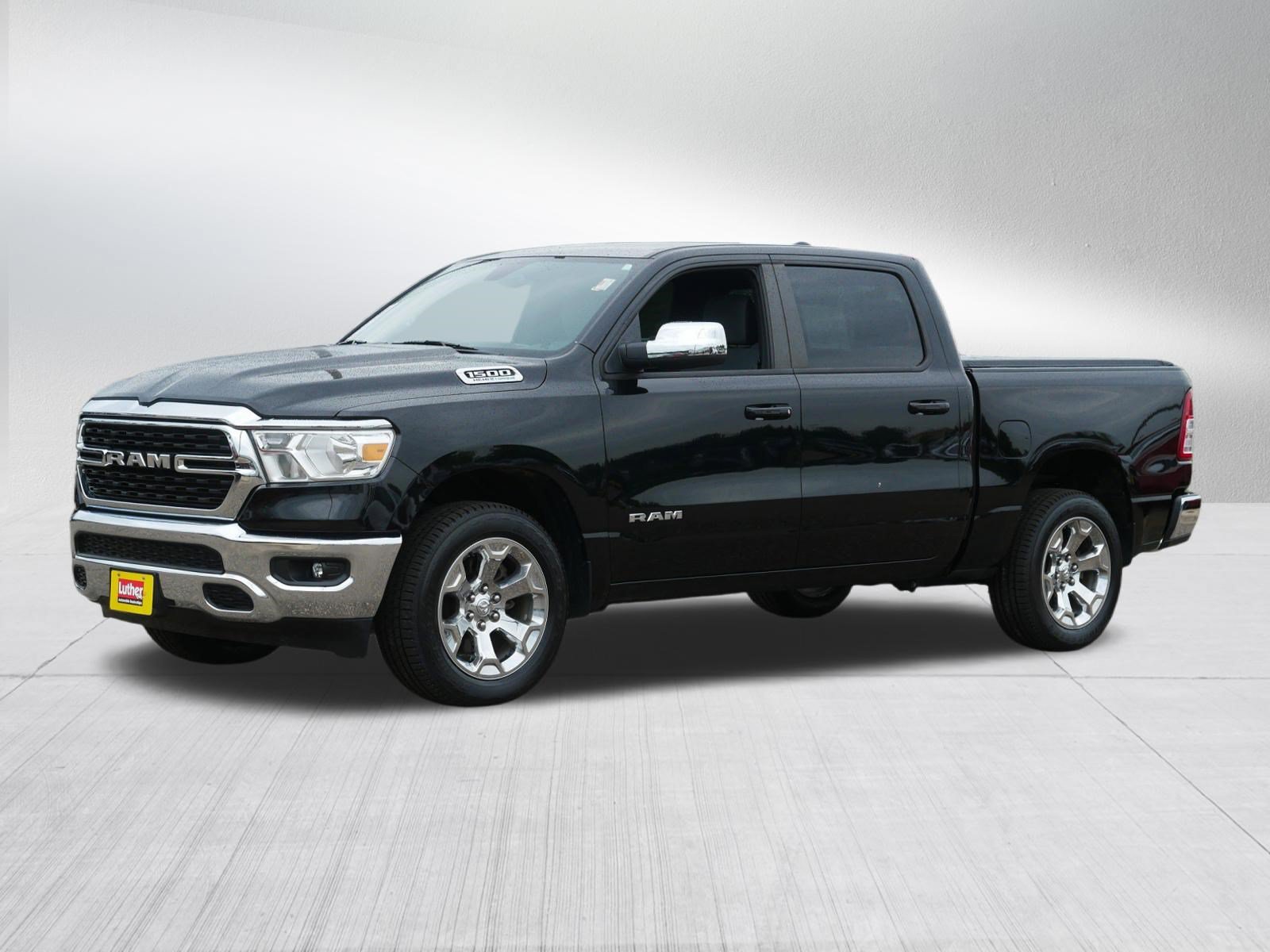 Used 2022 RAM 1500 Big Horn AWD/4WD image 3