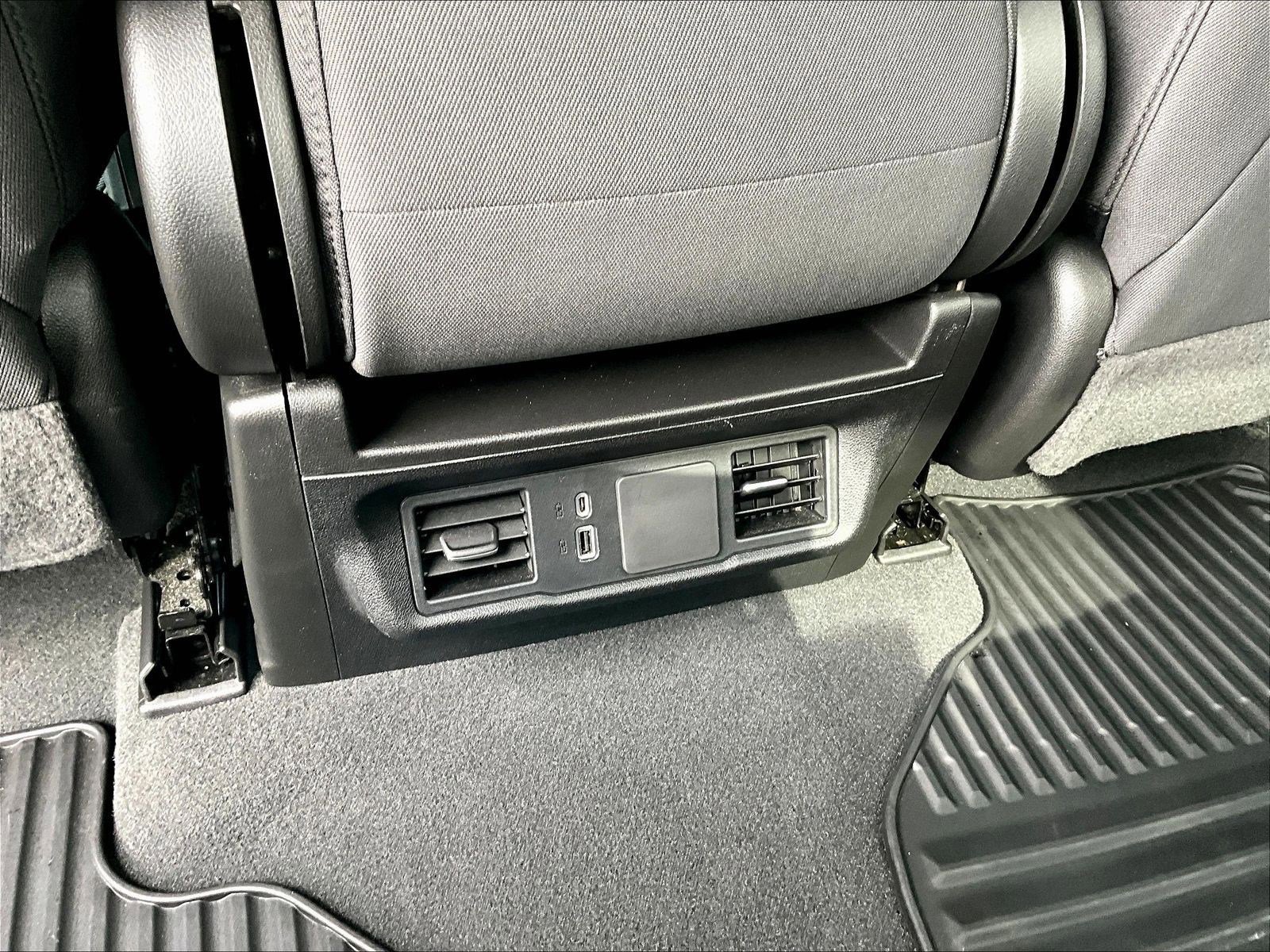 Used 2024 Chevrolet Silverado 1500 Custom w/ LPO, Dark Essentials Package AWD/4WD image 10