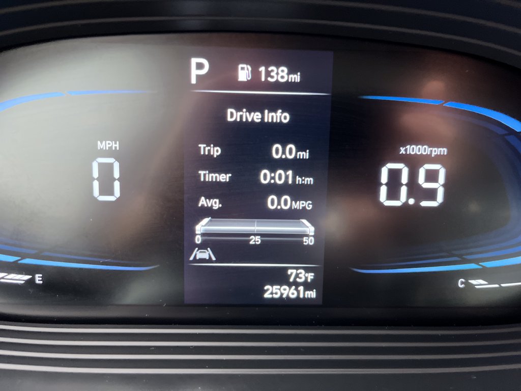 Used 2025 Hyundai Venue SEL FWD image 16