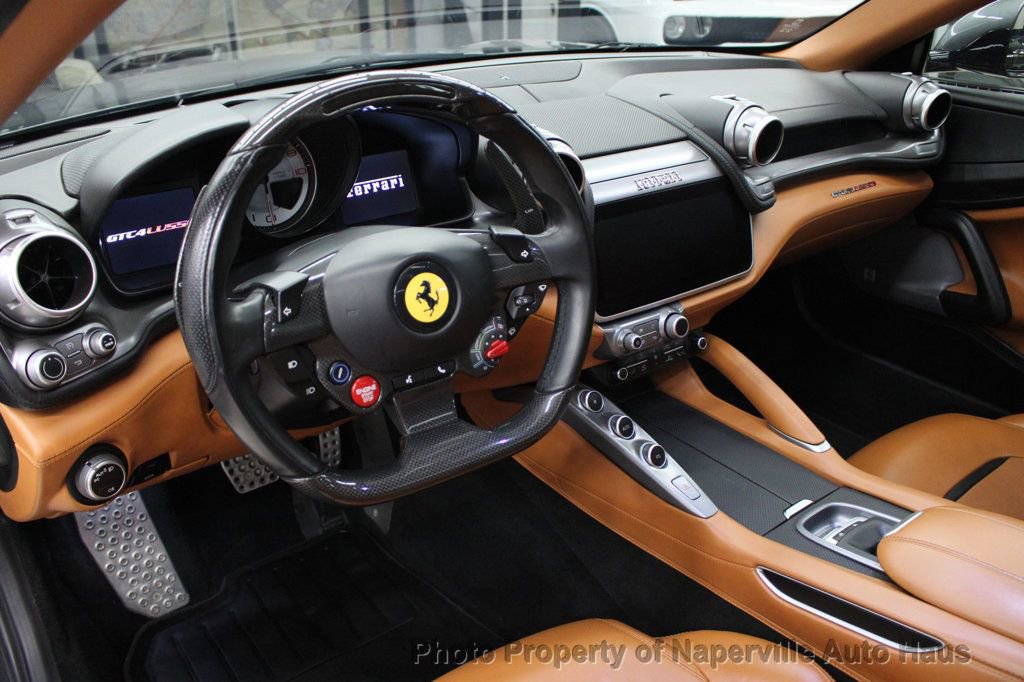 Used 2017 Ferrari GTC4Lusso AWD/4WD image 20